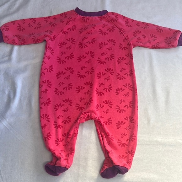 Pekkle - Red and Purple Onesie sleeper with dancing fairies - Picture 4 of 4